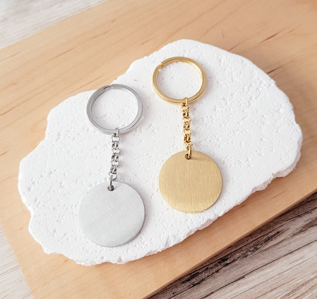 Circle Pendant Keychain — Leave Notes at Checkout