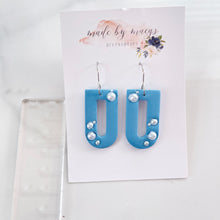 Load image into Gallery viewer, Clay - Light Blue &amp; Pearls - Dangles
