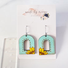 Load image into Gallery viewer, Wooden - Sunflower Arches - Dangles
