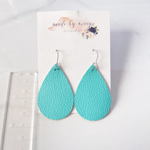 Load image into Gallery viewer, Leather - Textured Teal - Classic Drops
