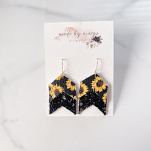 Load image into Gallery viewer, Leather - Sunflowers &amp; Black Glitter - Double Arrow Dangles
