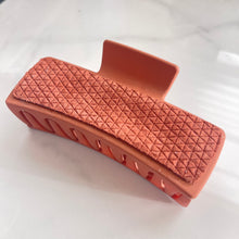 Load image into Gallery viewer, Claw Clip - 4” - Burnt Orange
