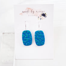 Load image into Gallery viewer, Clay - Blue &amp; Turquoise Leopard - Dangles
