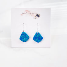 Load image into Gallery viewer, Clay - Blue &amp; Turquoise Leopard - Mini Fan Dangles
