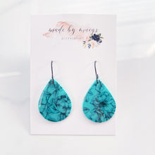 Load image into Gallery viewer, Clay - Mint Floral - Classic Dangles
