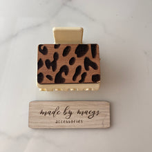 Load image into Gallery viewer, 2.5” Claw Clip - Various Color Clips with Leopard Wooden Cove
