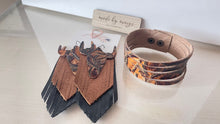 Load image into Gallery viewer, Western Bulls - Earring + Bracelet Set
