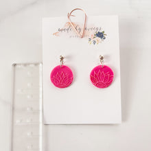 Load image into Gallery viewer, Valentine’s Collection - Pink Flowers Circle Dangle
