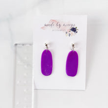 Load image into Gallery viewer, Valentine’s Collection - Shimmer Purple Clay Long Oval Dangles
