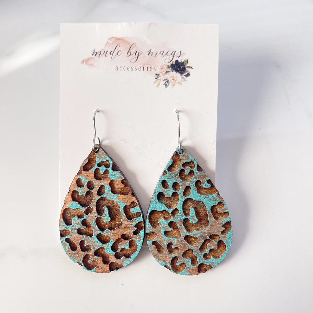 Wooden - Leopard Engraved - Dangles